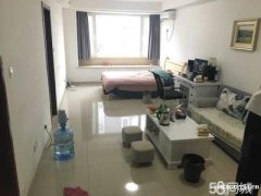 解放路山大路华强朝南向60平精装家具家电齐全领包入住看图说话